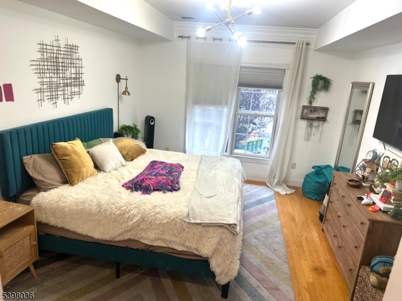 Chestnut Street - Residential