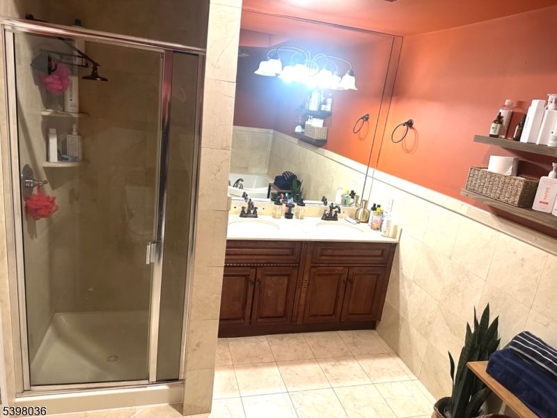 Chestnut Street - Residential