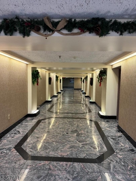 Newark City, New Jersey 07102, United States, 2 Bedrooms Bedrooms, ,2 BathroomsBathrooms,Residential,Active,68461