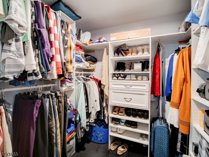 BEACON HILL - Residential