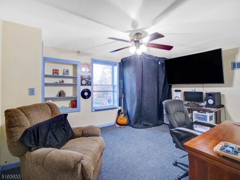 BEACON HILL - Residential