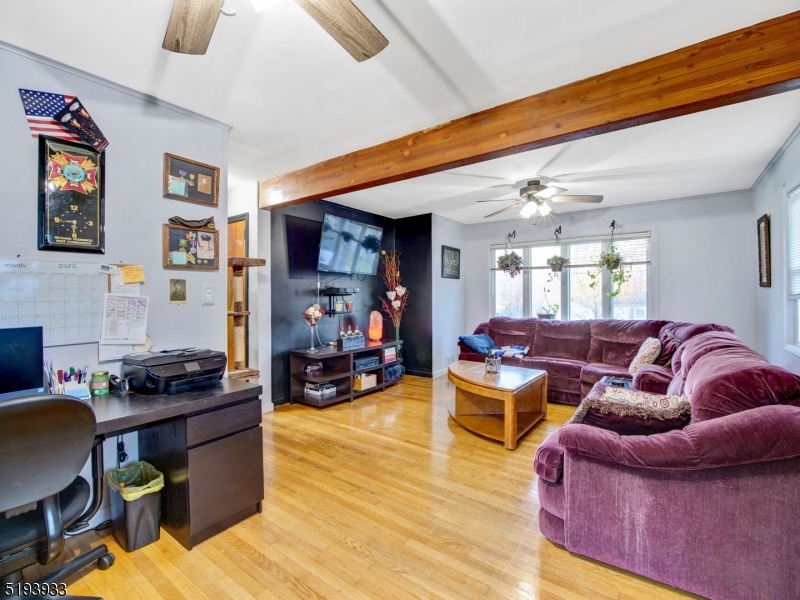 BEACON HILL - Residential