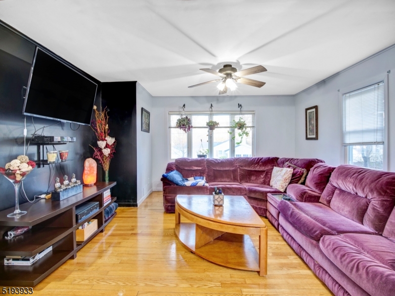 BEACON HILL - Residential