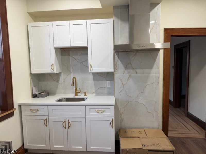 People's Park - Residential Lease