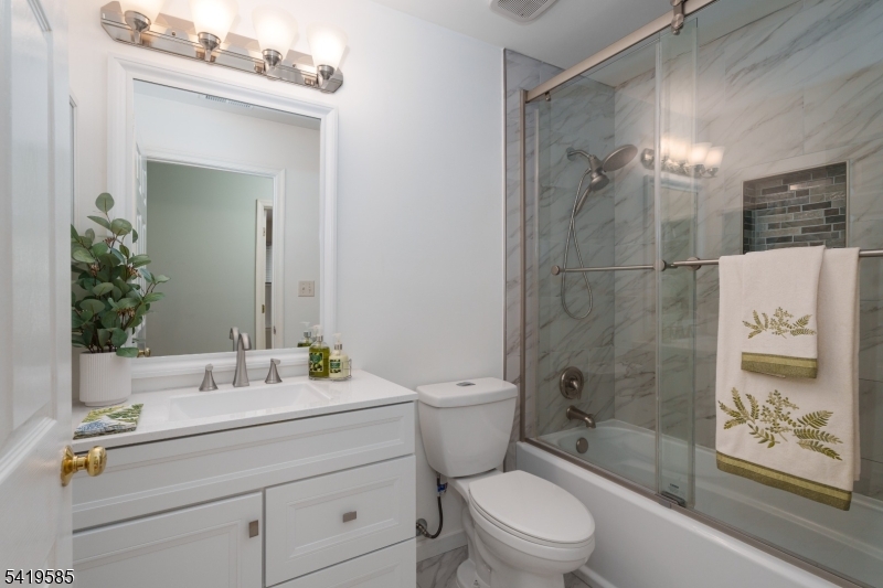 WoodsEdge - Residential