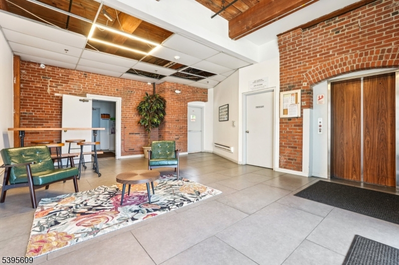 Lakeview - Residential