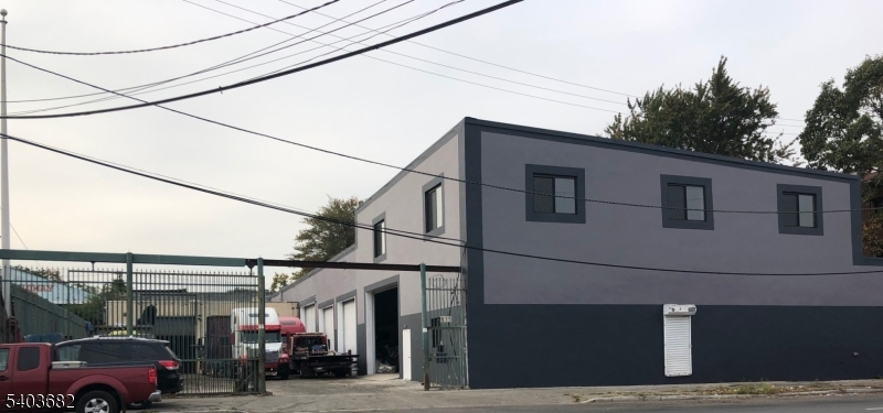 South - Commercial Lease