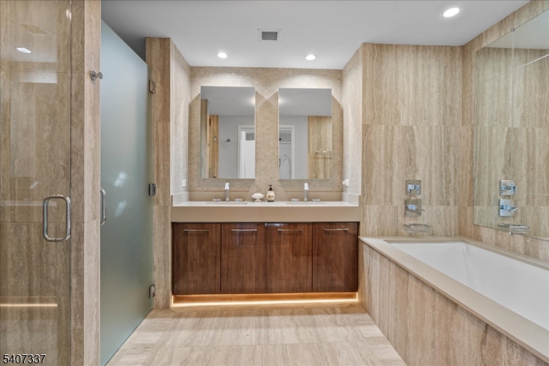 Port Imperial - Residential