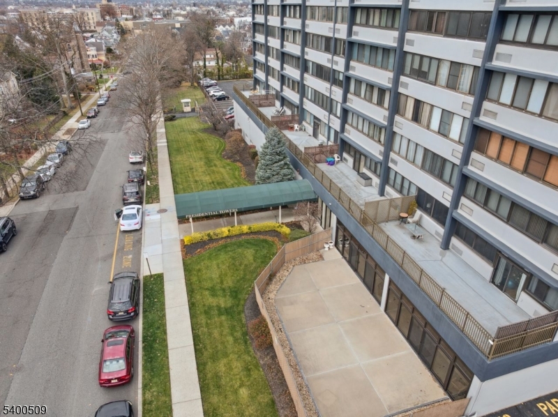 Presidential Towers - Residential