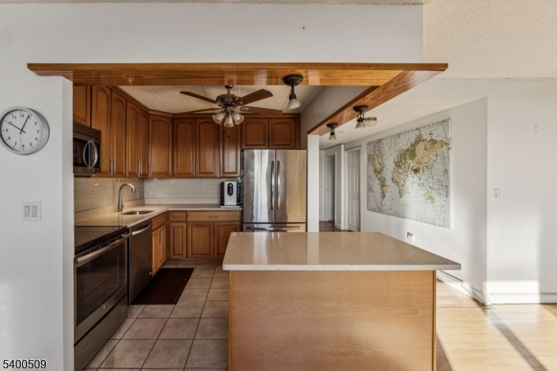 Presidential Towers - Residential