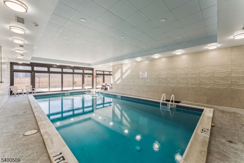 Presidential Towers - Residential