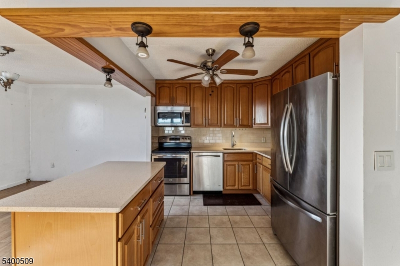 Presidential Towers - Residential