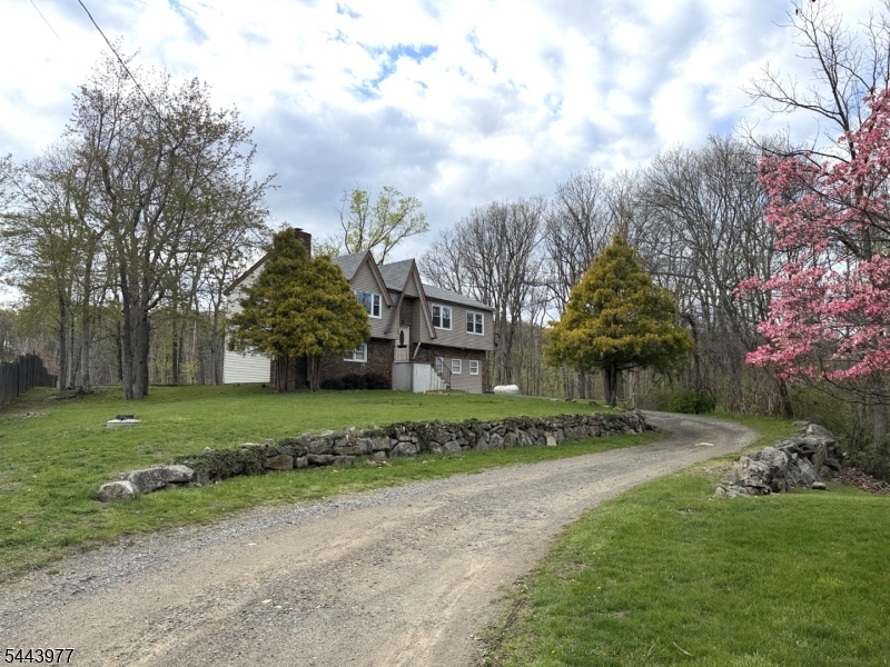 29 Billings Rd - Photo 2