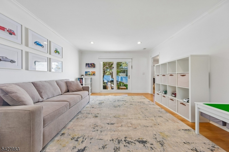REDWOOD - Residential