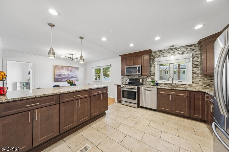 REDWOOD - Residential