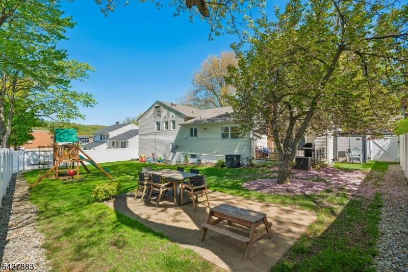 REDWOOD - Residential