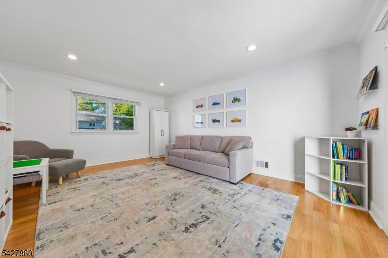 REDWOOD - Residential