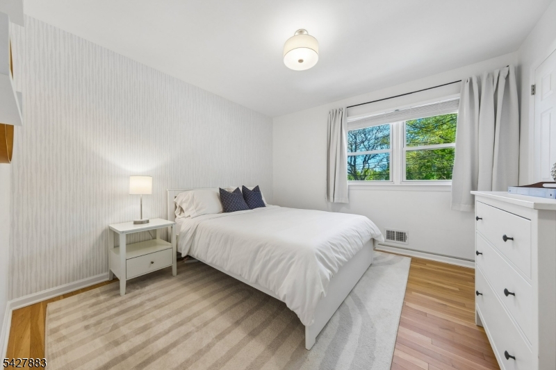 REDWOOD - Residential