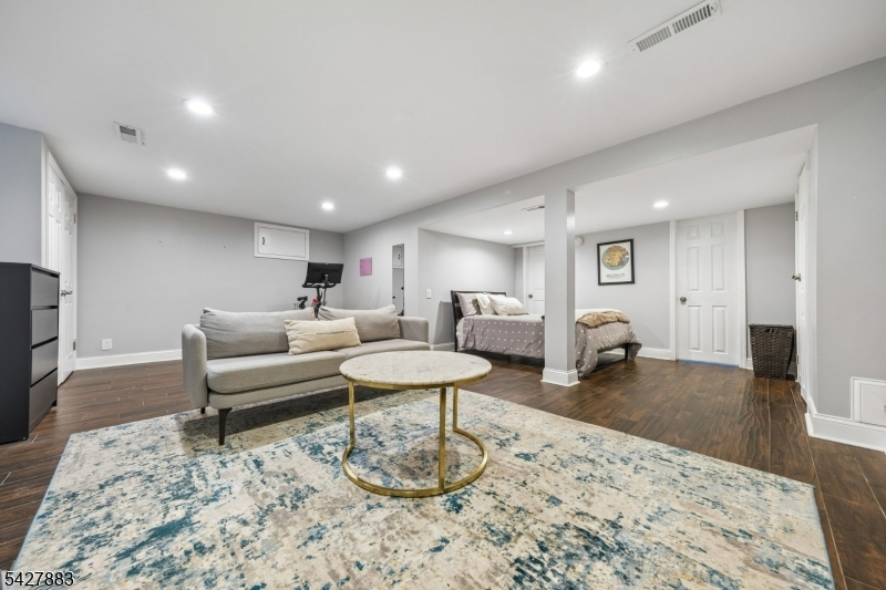 REDWOOD - Residential