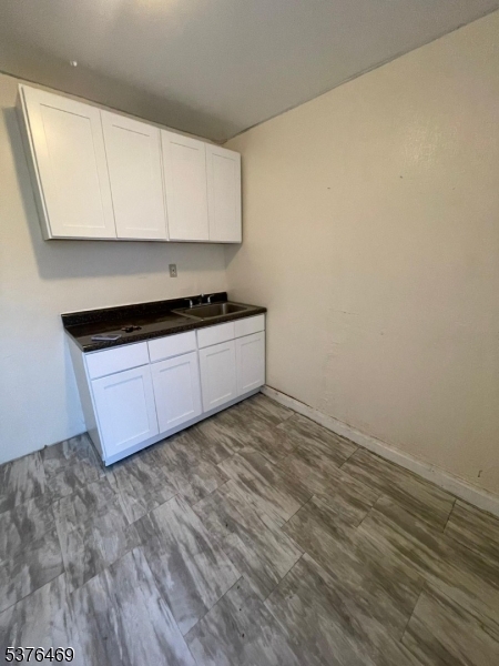UPPER IRVINGTON - Residential Lease