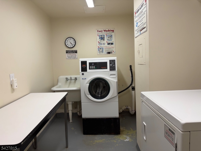 Maplewood Plaza Condominium - Residential Lease