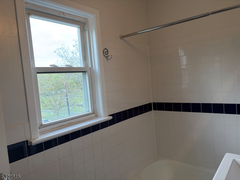 Maplewood Plaza Condominium - Residential Lease