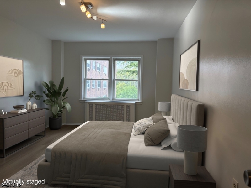 Maplewood Plaza Condominium - Residential Lease