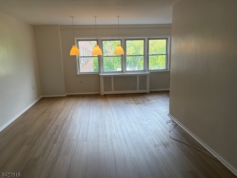 Maplewood Plaza Condominium - Residential Lease