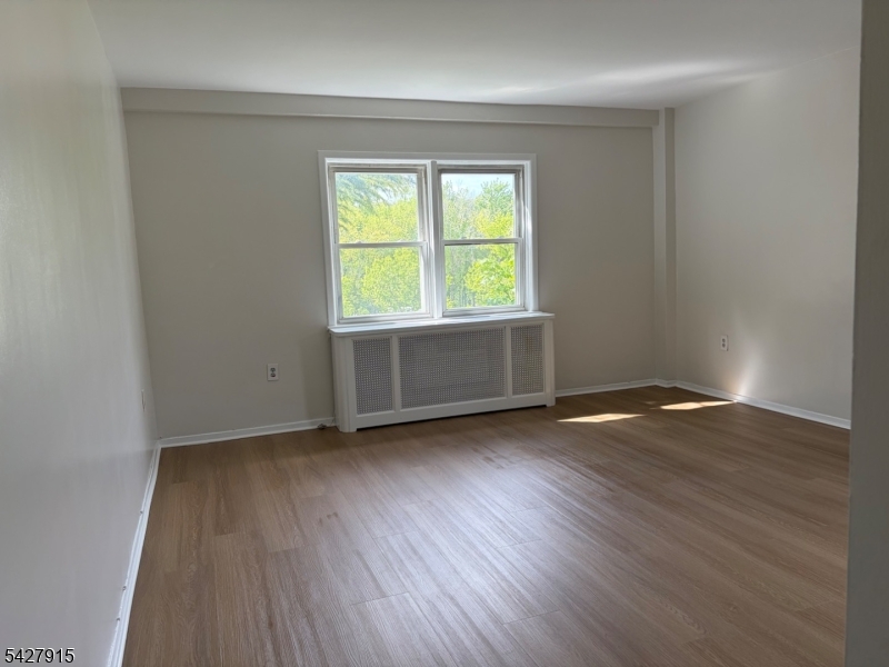 Maplewood Plaza Condominium - Residential Lease