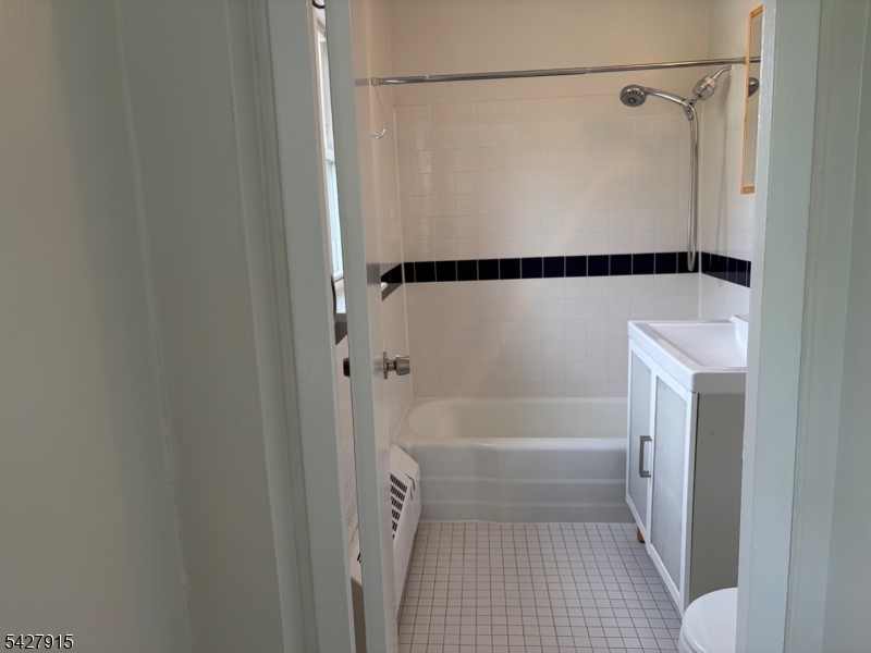Maplewood Plaza Condominium - Residential Lease