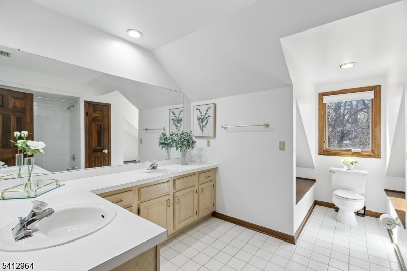 The Summit - Residential