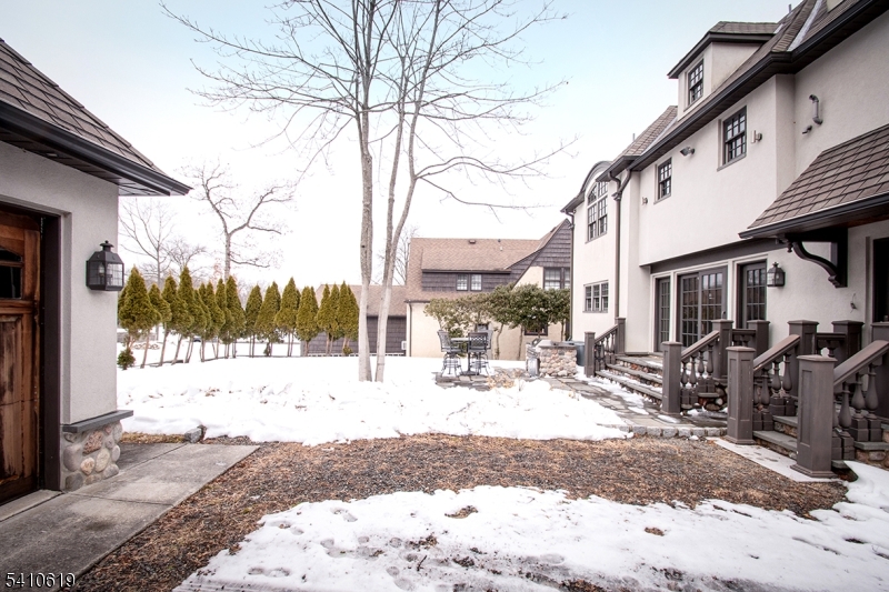 Memorial Field - Residential