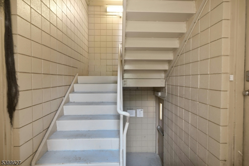 BROOKVIEW CONDO ASSOCIATION - Residential