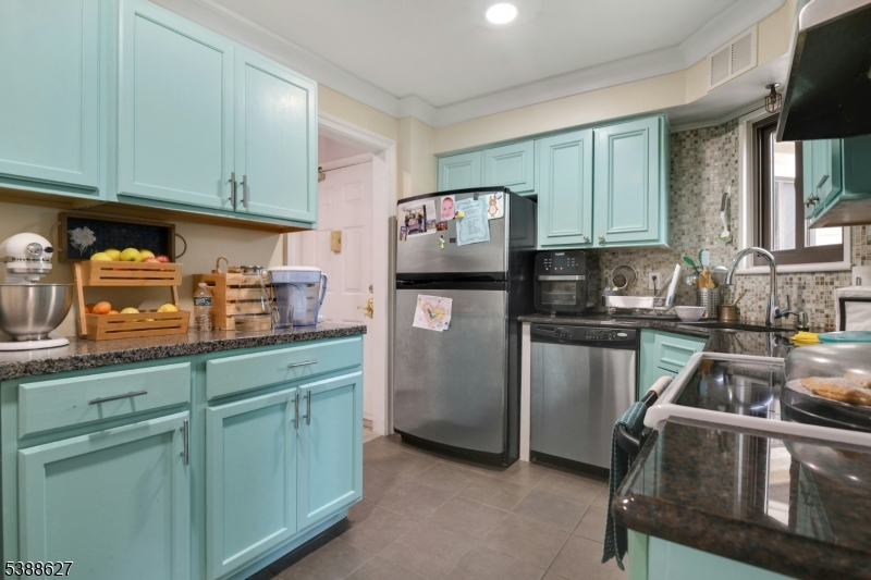 BROOKVIEW CONDO ASSOCIATION - Residential