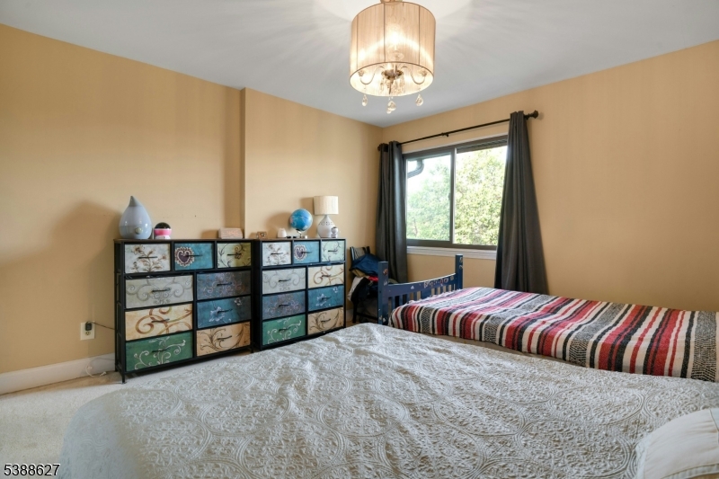 BROOKVIEW CONDO ASSOCIATION - Residential