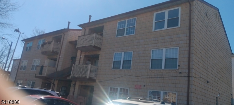 South 2nd St - Residential