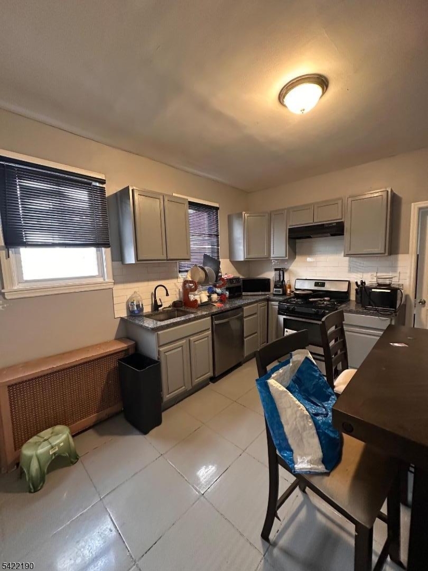 WEEQUAHIC - Residential Income