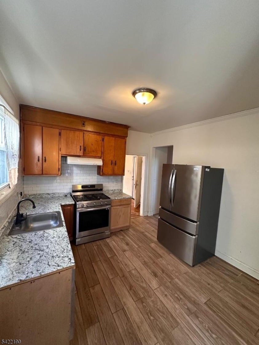 WEEQUAHIC - Residential Income