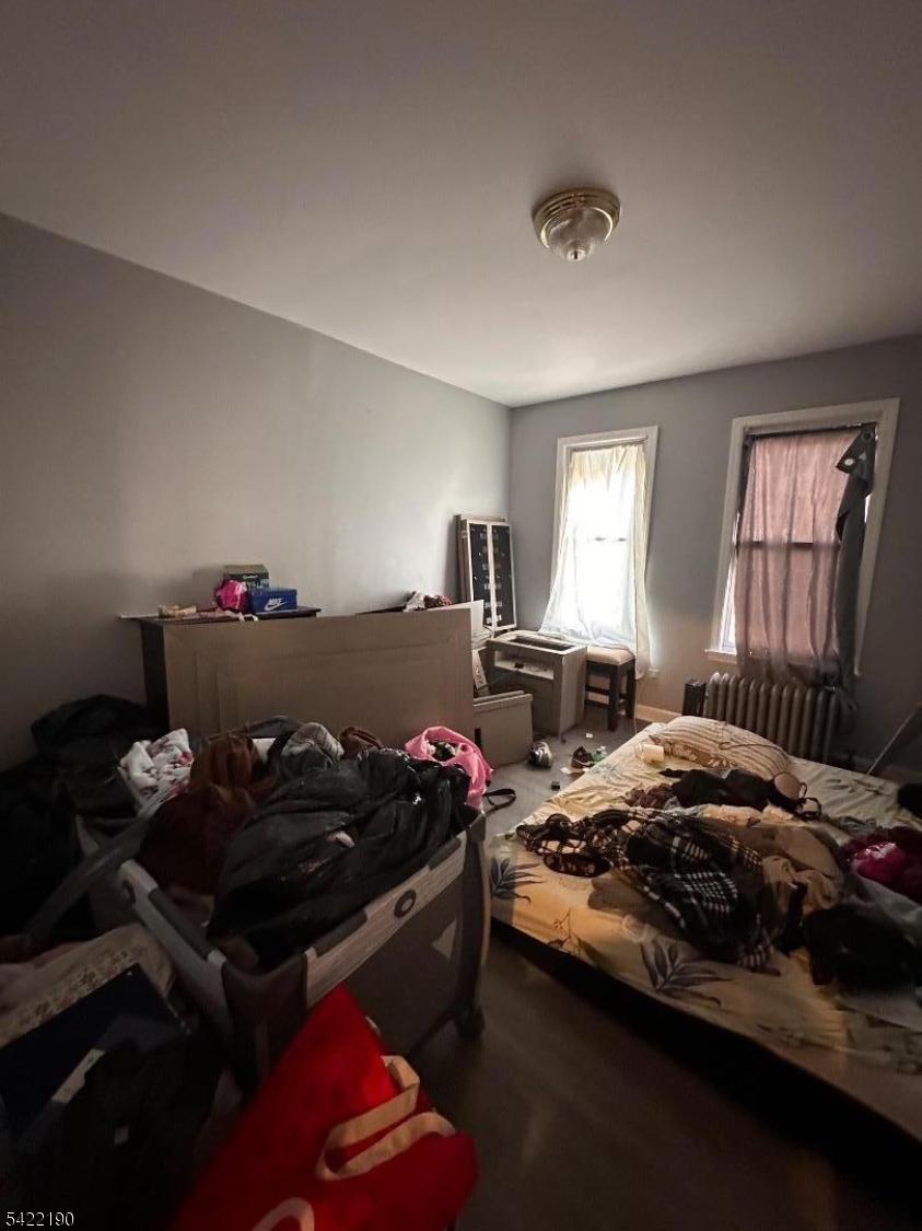 WEEQUAHIC - Residential Income