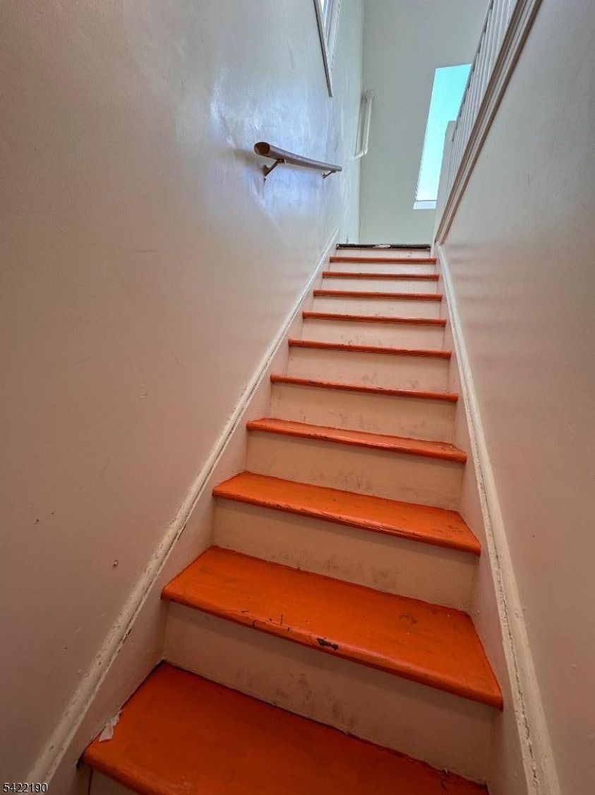 WEEQUAHIC - Residential Income