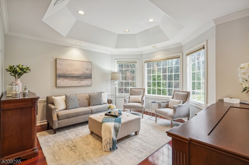 OLD SHORT HILLS - Residential