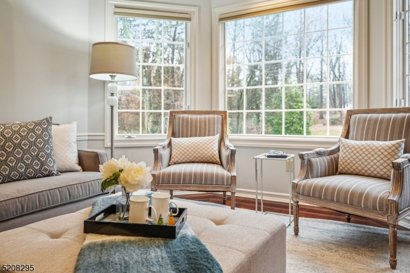 OLD SHORT HILLS - Residential