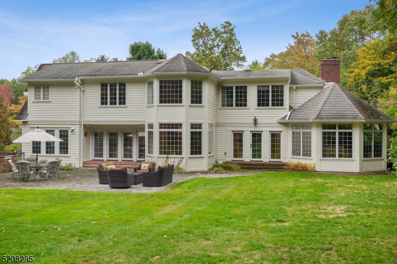 OLD SHORT HILLS - Residential