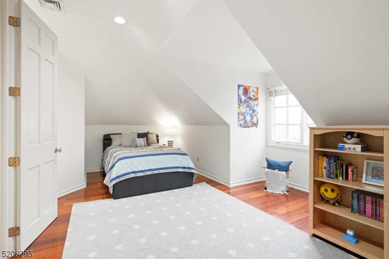 OLD SHORT HILLS - Residential