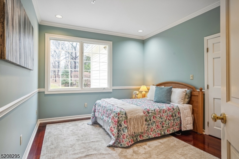 OLD SHORT HILLS - Residential