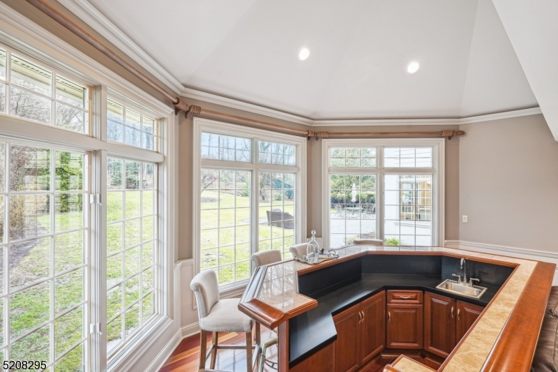 OLD SHORT HILLS - Residential