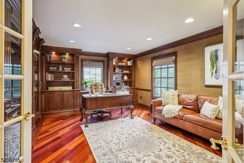 OLD SHORT HILLS - Residential