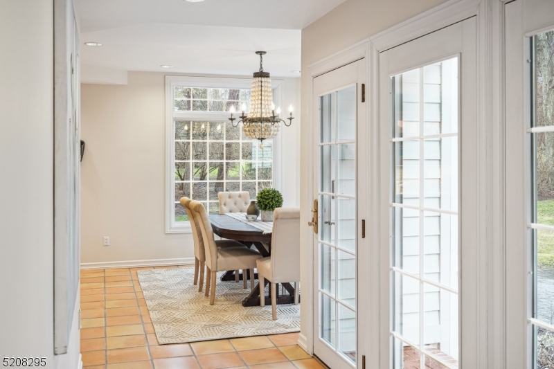 OLD SHORT HILLS - Residential