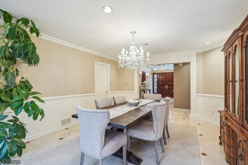 OLD SHORT HILLS - Residential