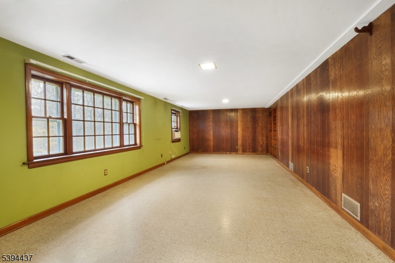 Bridgewater Twp., New Jersey 08836, United States, 5 Bedrooms Bedrooms, ,4 BathroomsBathrooms,Residential,Active,236297